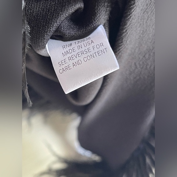 BRITT RYAN BLACK FEATHER LAME OSTRICH THREE QUARTER SLEEVE COCKTAIL DRESS - Picture 9 of 10